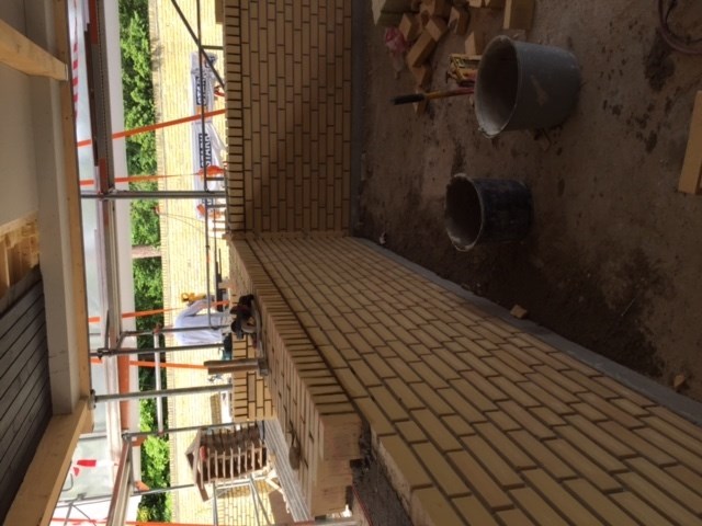 23-stoebning-af-rande-i-beton-_-muring-af-rulleskif_1578.jpeg